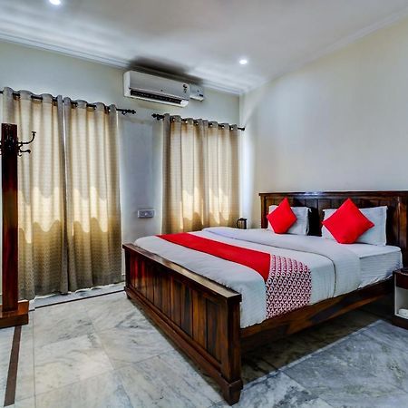Oyo 22400 Hotel Lichana Haveli 자이푸르 외부 사진