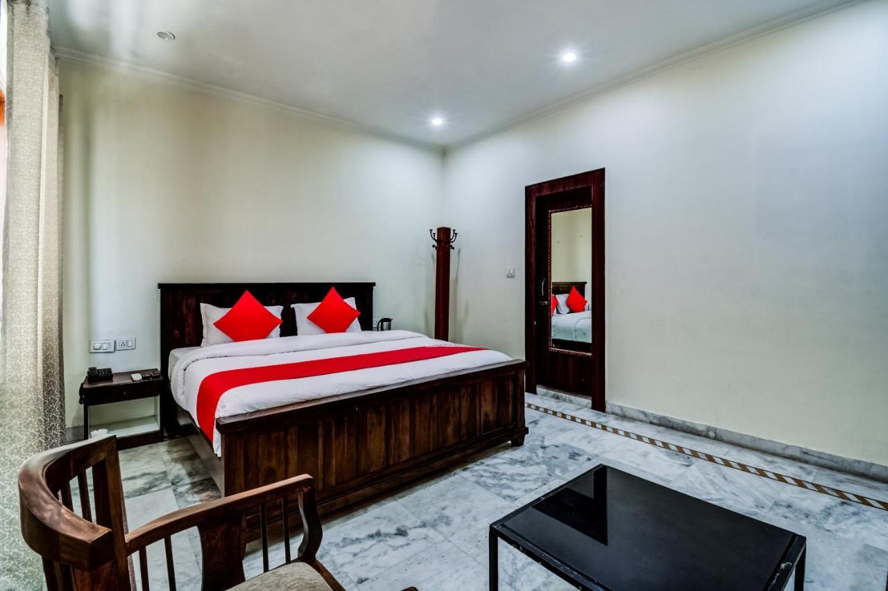 Oyo 22400 Hotel Lichana Haveli 자이푸르 외부 사진