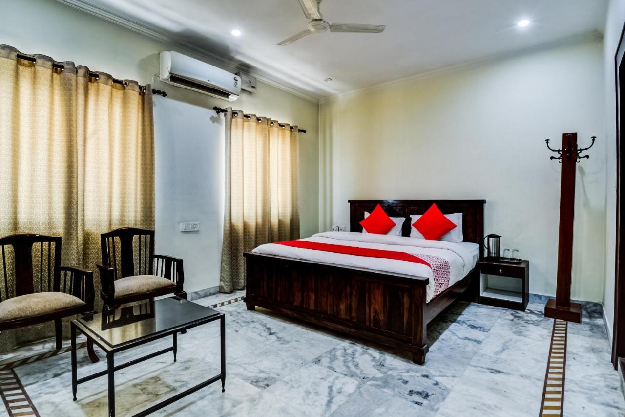 Oyo 22400 Hotel Lichana Haveli 자이푸르 외부 사진