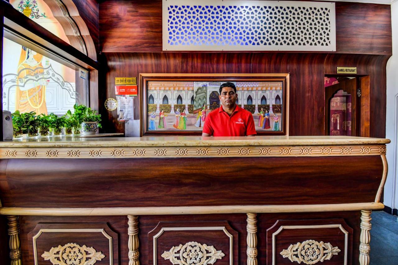 Oyo 22400 Hotel Lichana Haveli 자이푸르 외부 사진