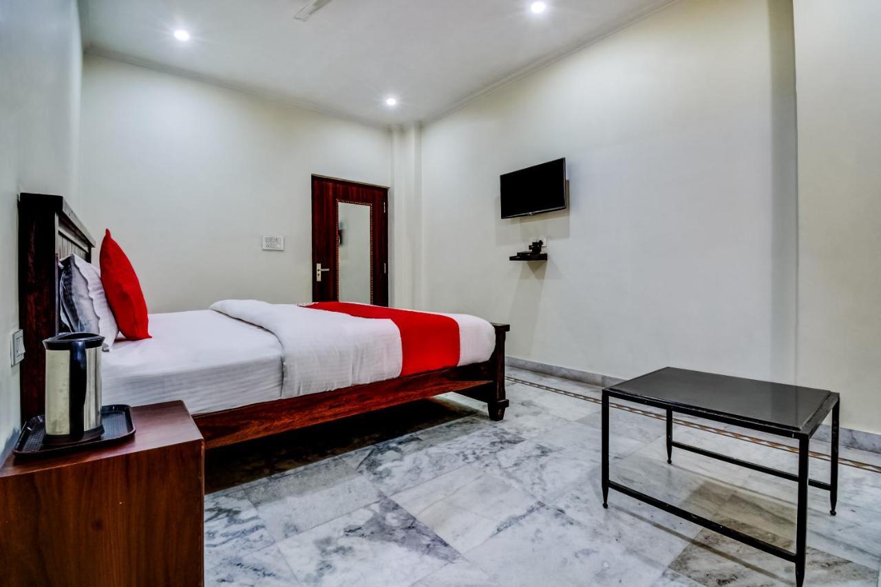Oyo 22400 Hotel Lichana Haveli 자이푸르 외부 사진