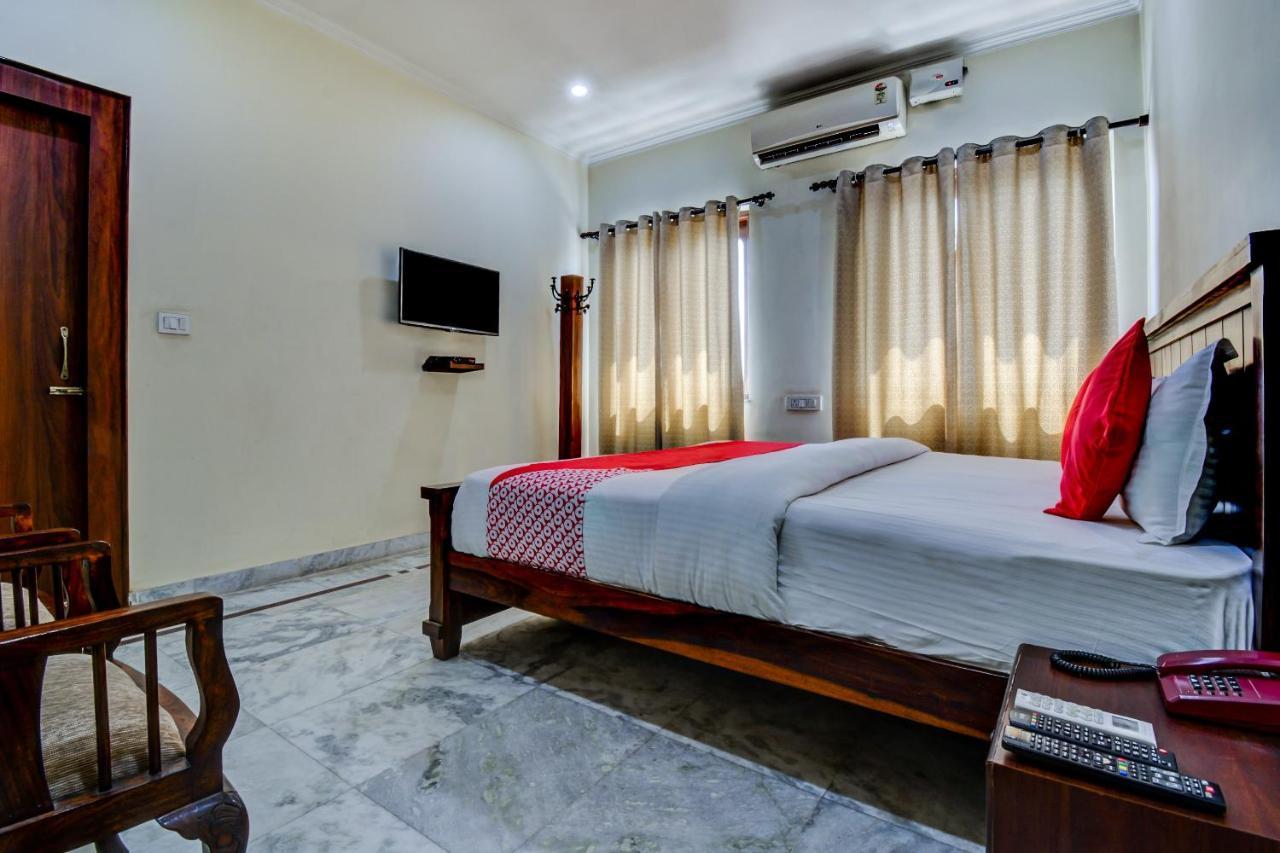 Oyo 22400 Hotel Lichana Haveli 자이푸르 외부 사진