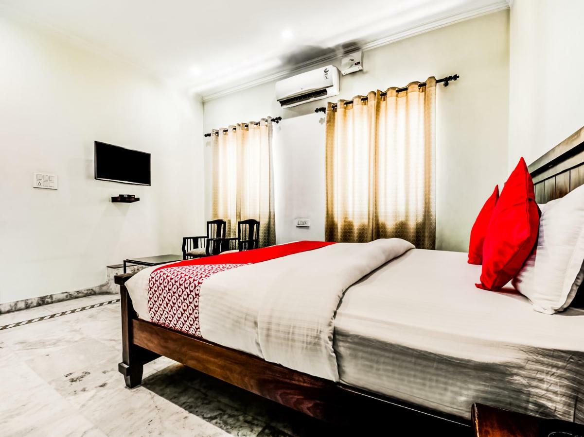 Oyo 22400 Hotel Lichana Haveli 자이푸르 외부 사진