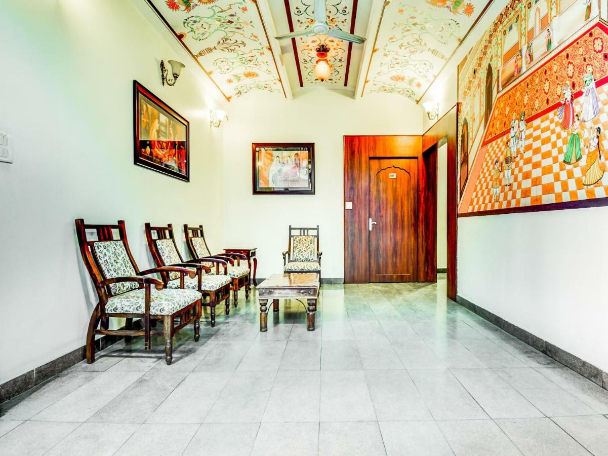 Oyo 22400 Hotel Lichana Haveli 자이푸르 외부 사진
