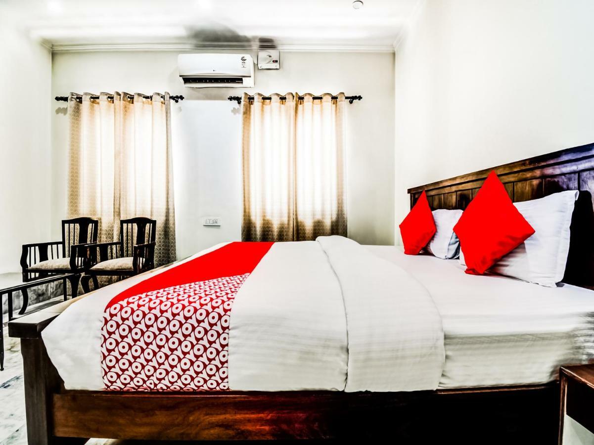 Oyo 22400 Hotel Lichana Haveli 자이푸르 외부 사진