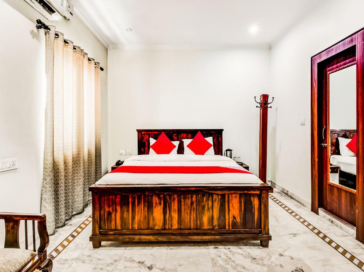 Oyo 22400 Hotel Lichana Haveli 자이푸르 외부 사진