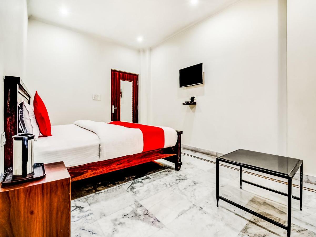 Oyo 22400 Hotel Lichana Haveli 자이푸르 외부 사진