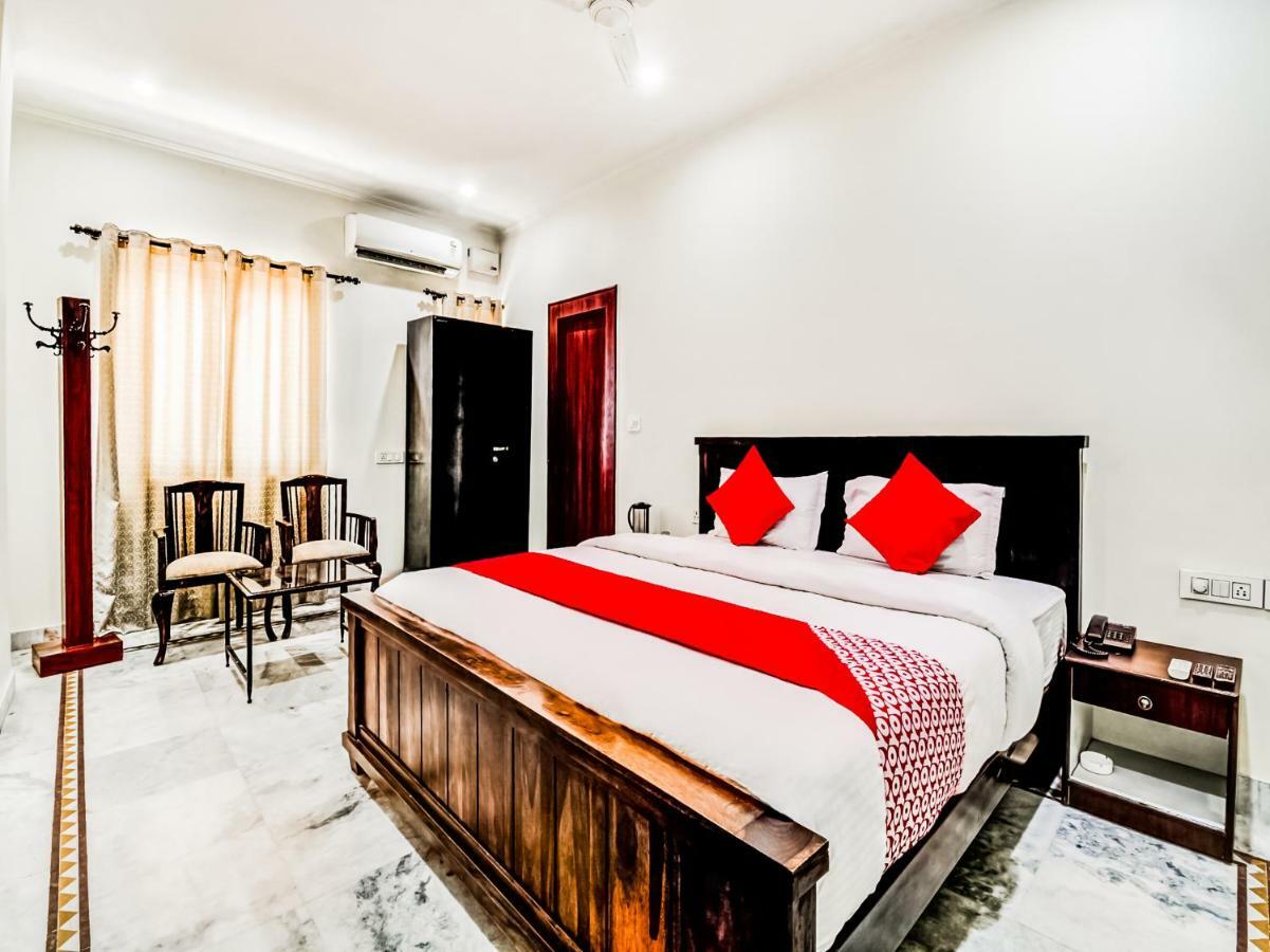 Oyo 22400 Hotel Lichana Haveli 자이푸르 외부 사진