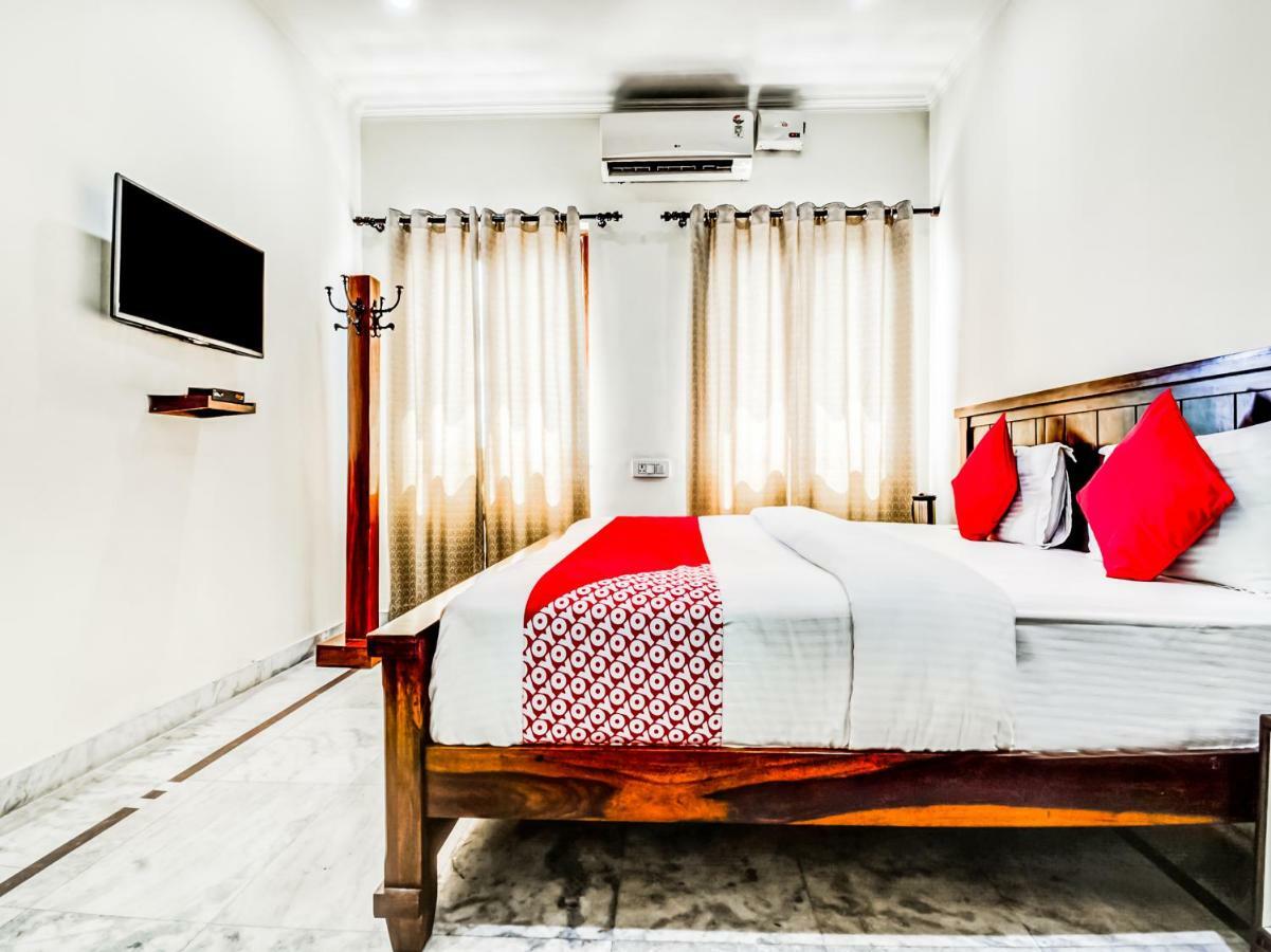 Oyo 22400 Hotel Lichana Haveli 자이푸르 외부 사진